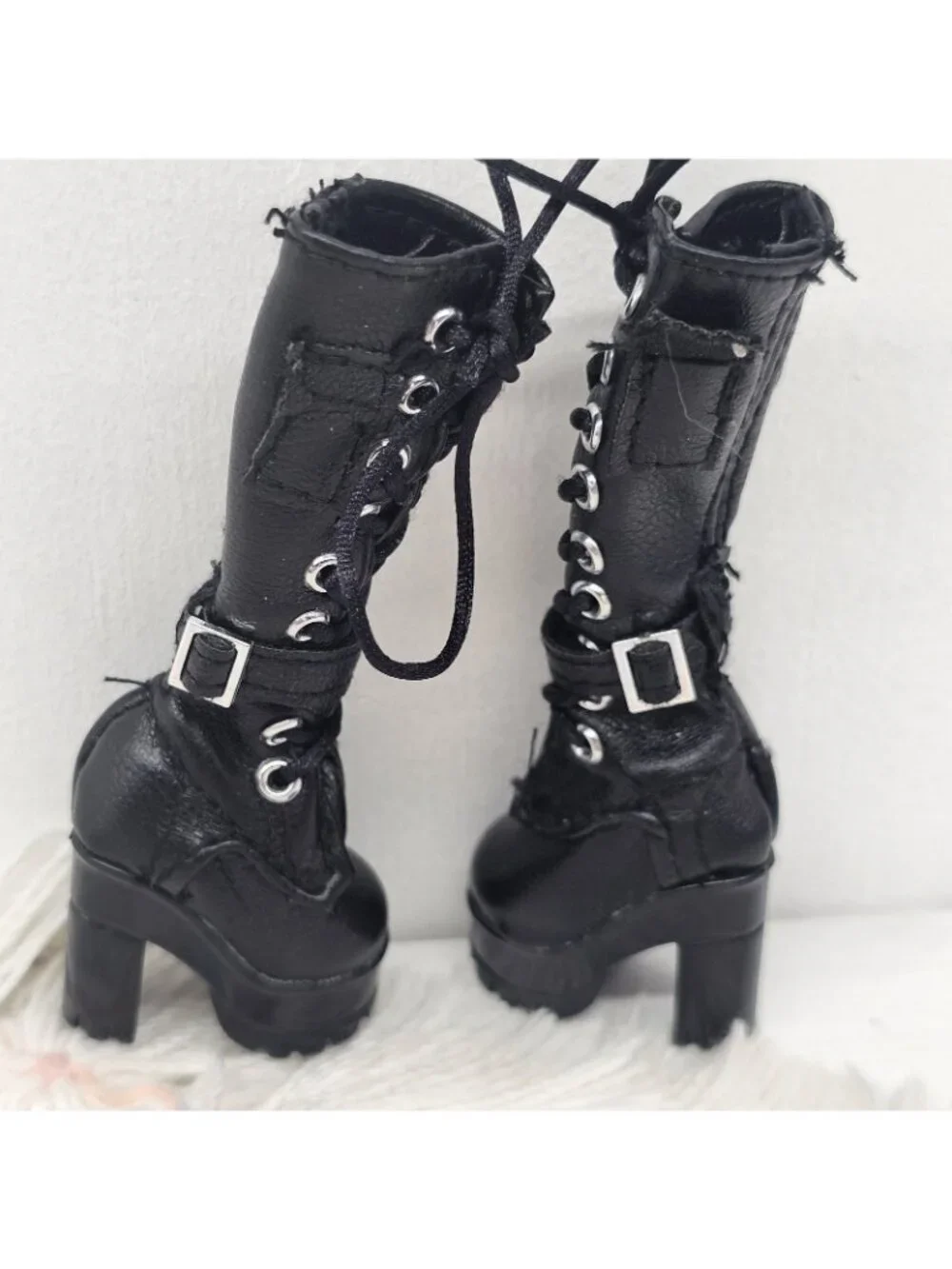 Rainbow High Fantastic Fashion Jade Fashion Tall Black Leather Combat Boots Tie